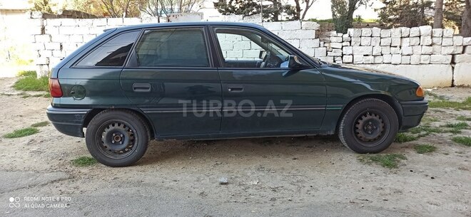 Opel Astra 1993, 246,500 km - 1.4 l - Bakı