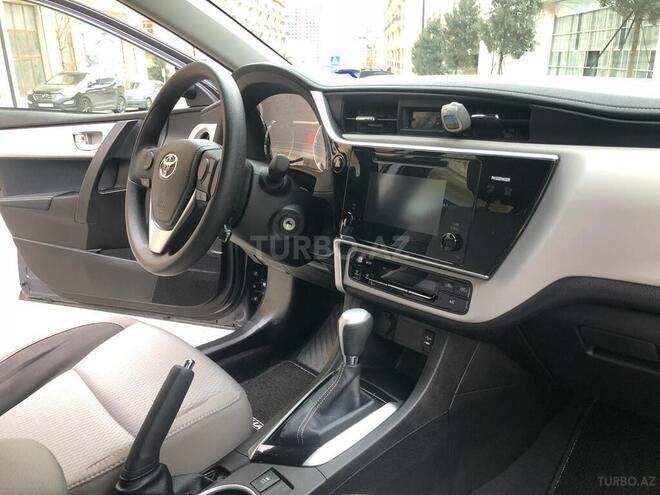 Toyota Corolla 2017, 40,000 km - 1.8 l - Sumqayıt