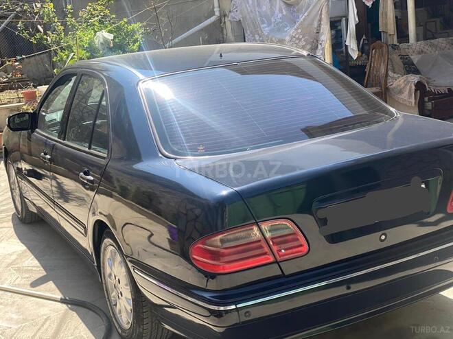 Mercedes E 220 2000, 401,119 km - 2.2 l - Bakı