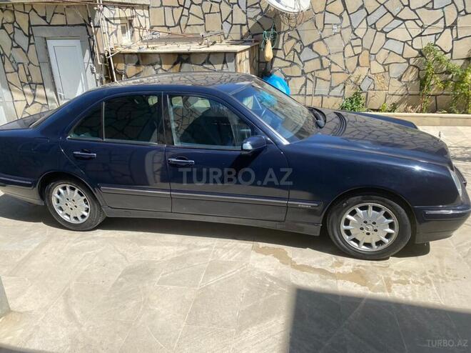 Mercedes E 220 2000, 401,119 km - 2.2 l - Bakı
