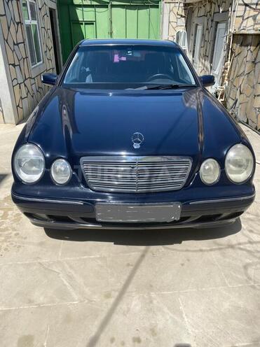 Mercedes E 220 2000, 401,119 km - 2.2 l - Bakı