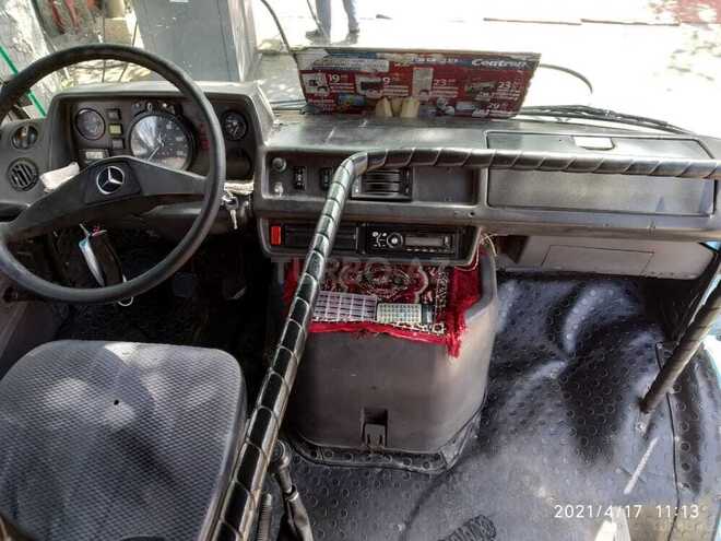 Mercedes 208 D 1993, 895,231 km - 2.3 l - Şirvan