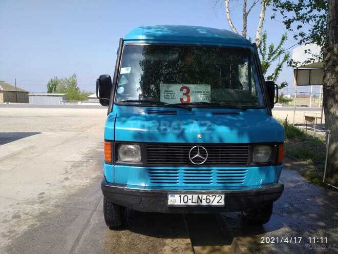 Mercedes 208 D 1993, 895,231 km - 2.3 l - Şirvan