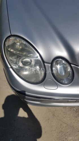 Mercedes E 220 2005, 284,000 km - 2.2 l - Bakı