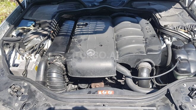 Mercedes E 220 2005, 284,000 km - 2.2 l - Bakı