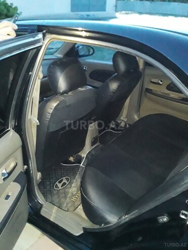 Hyundai Sonata 2000, 192,000 km - 2.0 l - Salyan