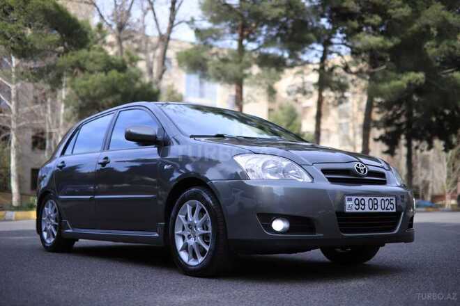 Toyota Corolla 2006, 208,000 km - 1.4 л - Bakı