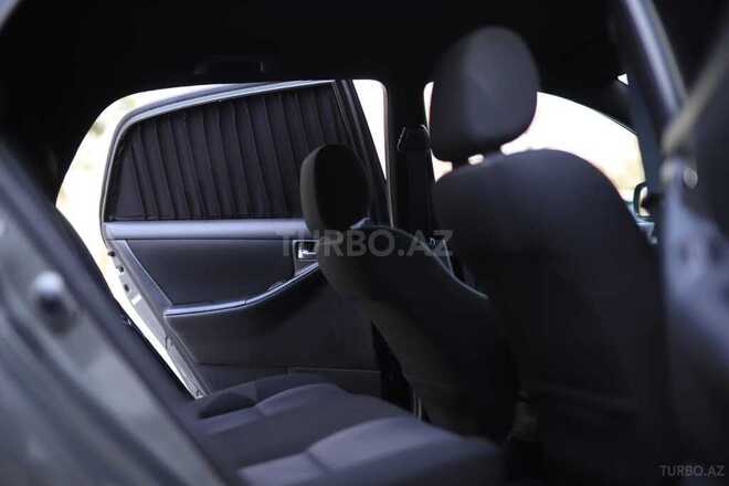 Toyota Corolla 2006, 208,000 km - 1.4 л - Bakı