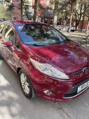 Ford Fiesta 2011, 102,000 km - 1.4 l - Bakı
