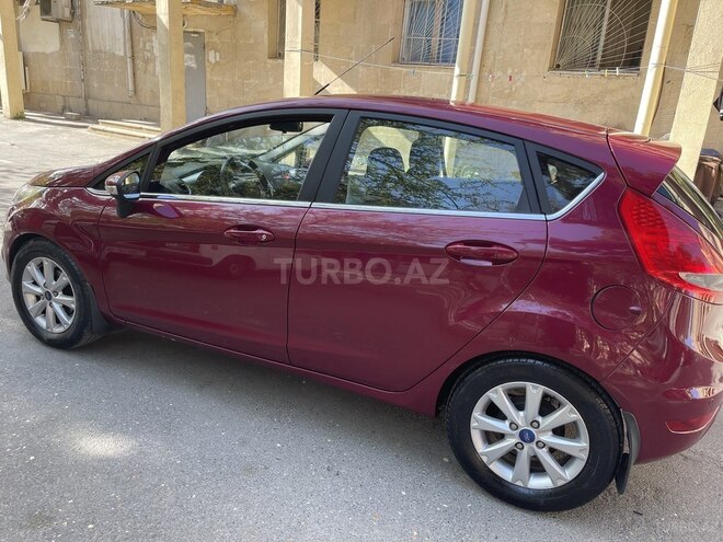 Ford Fiesta 2011, 102,000 km - 1.4 l - Bakı