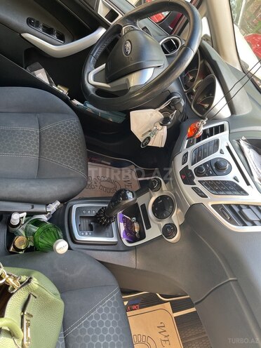 Ford Fiesta 2011, 102,000 km - 1.4 l - Bakı