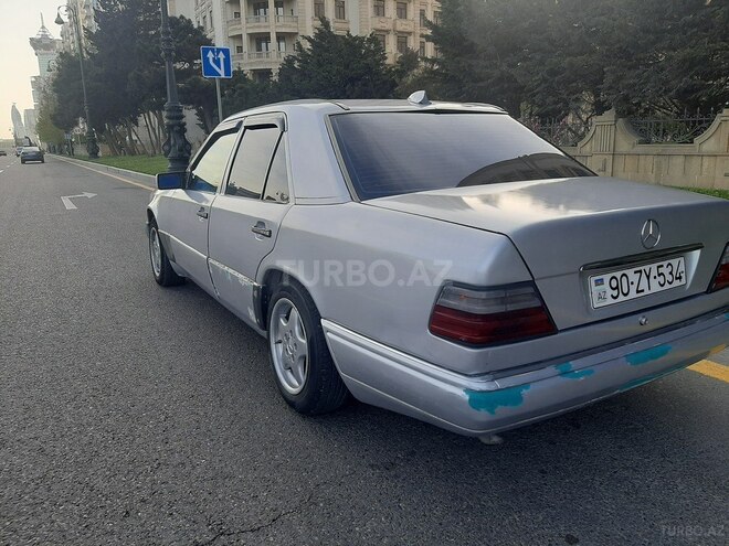 Mercedes E 220 1990, 468,953 km - 2.2 l - Bakı