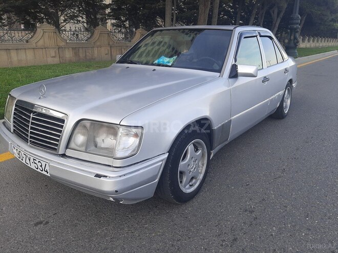 Mercedes E 220 1990, 468,953 km - 2.2 l - Bakı