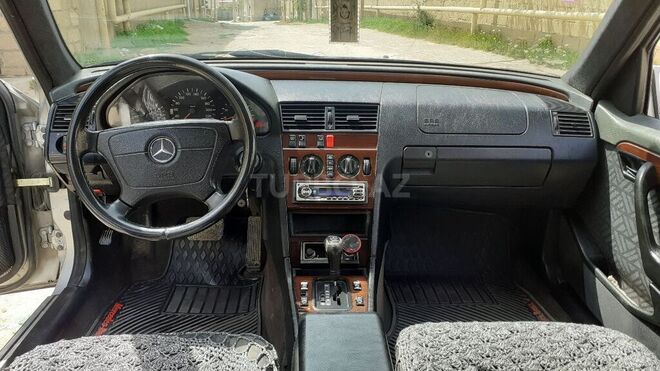 Mercedes C 180 1995, 379,740 km - 1.8 l - Bakı