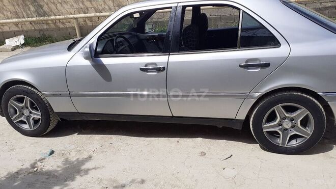 Mercedes C 180 1995, 379,740 km - 1.8 l - Bakı