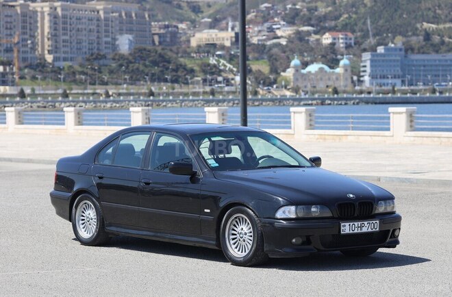 BMW 523 1999, 278,000 km - 2.5 l - Bakı