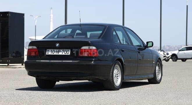 BMW 523 1999, 278,000 km - 2.5 l - Bakı