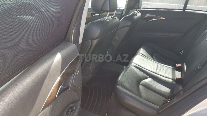 Mercedes E 240 2003, 239,000 km - 2.4 l - Qəbələ