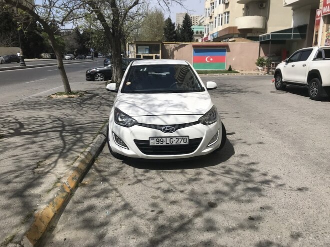 Hyundai i20 2012, 126,000 km - 1.4 l - Bakı