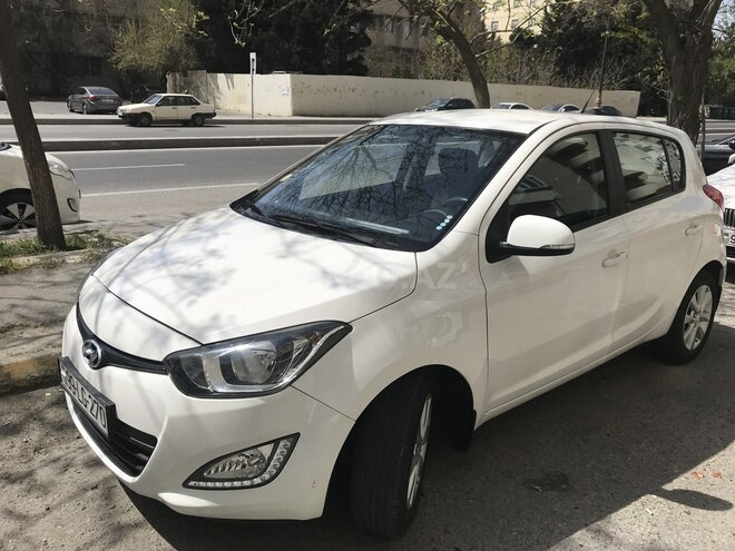 Hyundai i20 2012, 126,000 km - 1.4 l - Bakı
