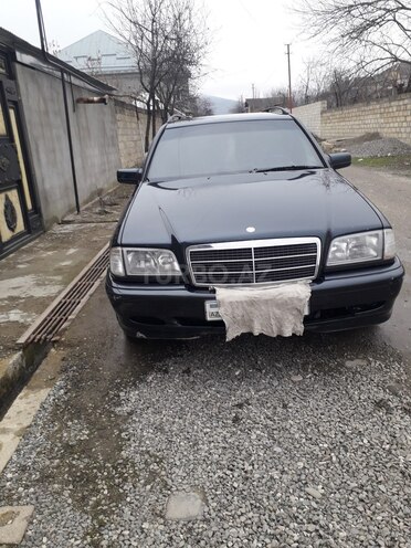 Mercedes C 180 1999, 320,692 km - 1.8 l - Quba