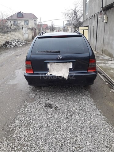 Mercedes C 180 1999, 320,692 km - 1.8 l - Quba