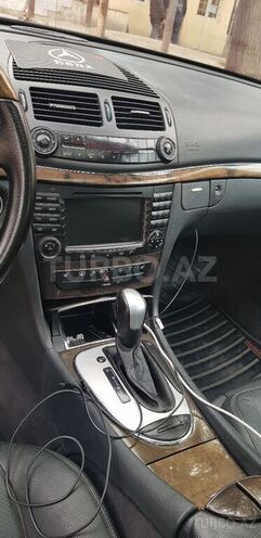 Mercedes E 320 2003, 307,000 km - 3.2 л - Tovuz