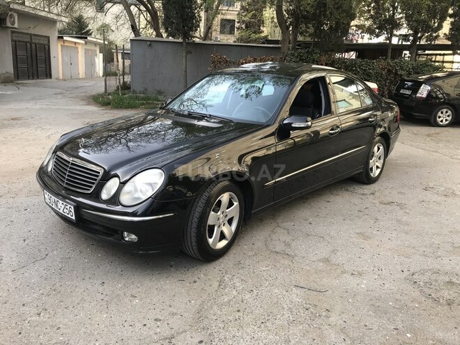 Mercedes E 240 2003, 190,000 km - 2.6 l - Bakı