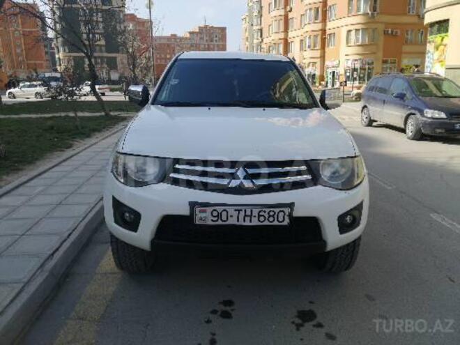Mitsubishi L200 2014, 172,000 km - 2.5 л - Bakı