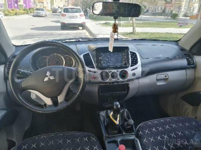 Mitsubishi L200 2014, 172,000 km - 2.5 л - Bakı