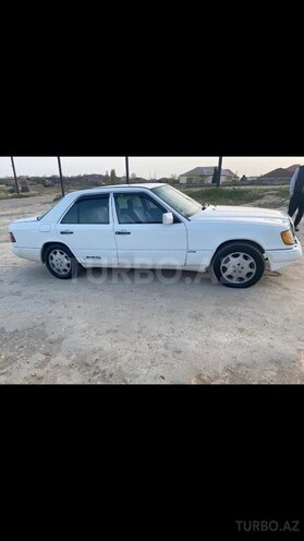 Mercedes E 200 1986, 586,000 km - 2.0 l - Bakı