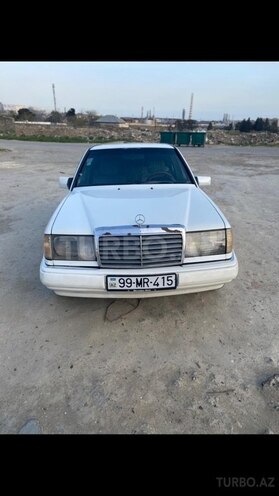 Mercedes E 200 1986, 586,000 km - 2.0 l - Bakı