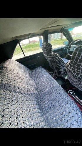 Mercedes E 200 1986, 586,000 km - 2.0 l - Bakı