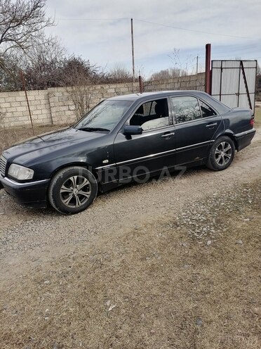 Mercedes C 230 1998, 378,000 km - 2.3 л - Saatlı
