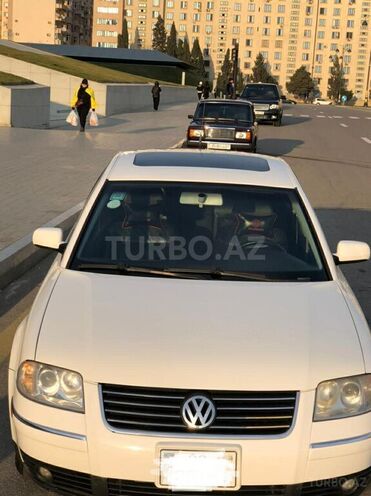 Volkswagen Passat 2003, 331,000 km - 1.8 l - Bakı