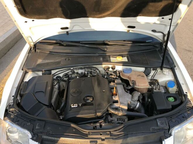 Volkswagen Passat 2003, 331,000 km - 1.8 l - Bakı
