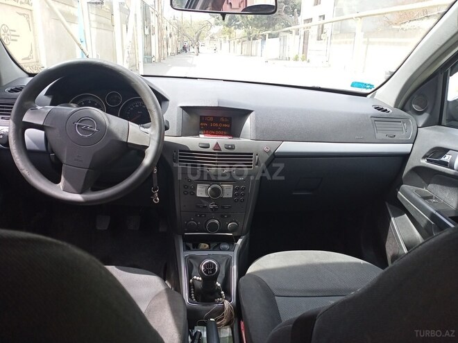 Opel Astra 2005, 300,000 km - 1.4 l - Bakı
