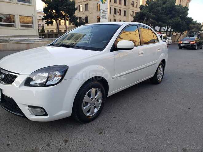 Kia Rio 2010, 230,000 km - 1.4 l - Bakı