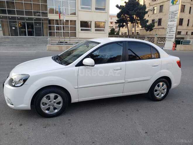 Kia Rio 2010, 230,000 km - 1.4 l - Bakı