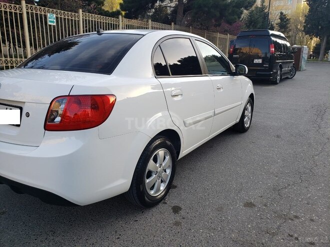 Kia Rio 2010, 230,000 km - 1.4 l - Bakı