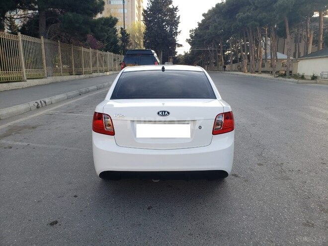 Kia Rio 2010, 230,000 km - 1.4 l - Bakı