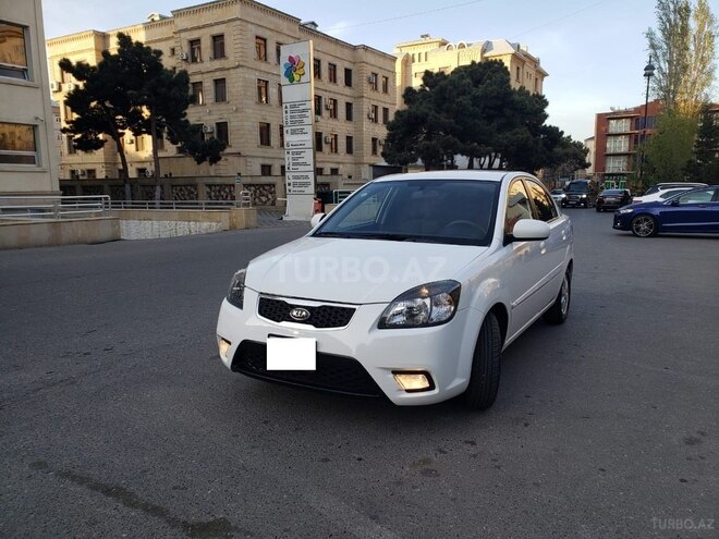 Kia Rio 2010, 230,000 km - 1.4 l - Bakı