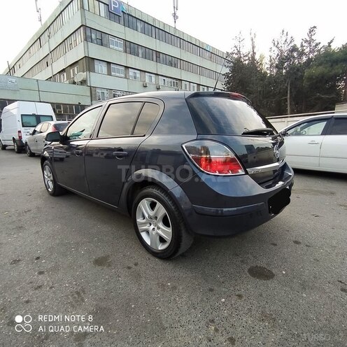 Opel Astra 2010, 186,000 km - 1.4 l - Bakı