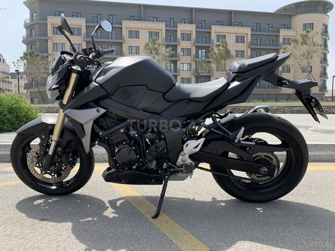 Suzuki GSR 750 2014, 9,850 km - 0.8 l - Bakı