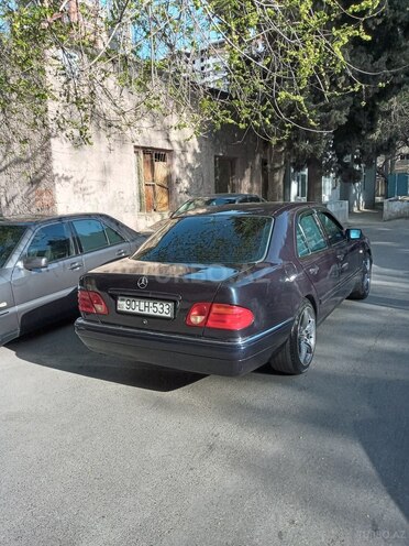 Mercedes E 230 1997, 434,000 km - 2.3 л - Bakı