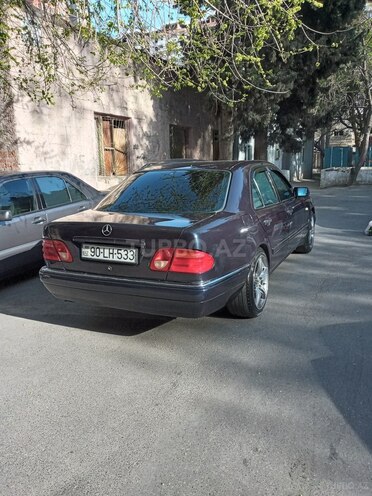 Mercedes E 230 1997, 434,000 km - 2.3 л - Bakı