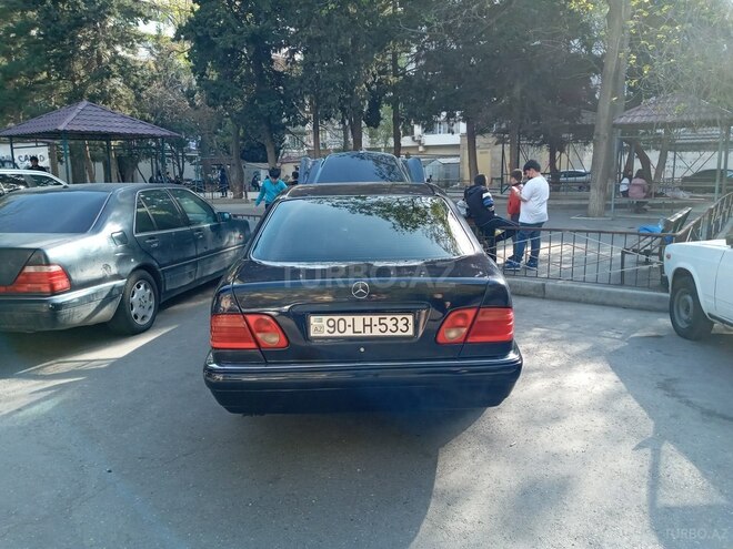 Mercedes E 230 1997, 434,000 km - 2.3 л - Bakı