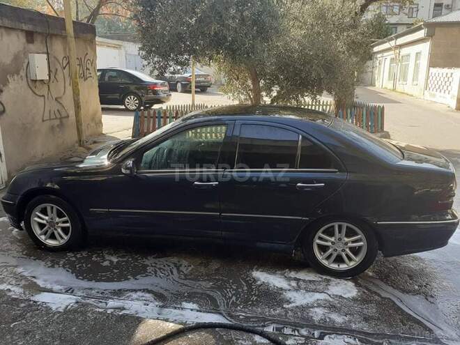 Mercedes C 220 2000, 275,000 km - 2.2 l - Bakı