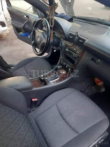Mercedes C 220 2000, 275,000 km - 2.2 l - Bakı