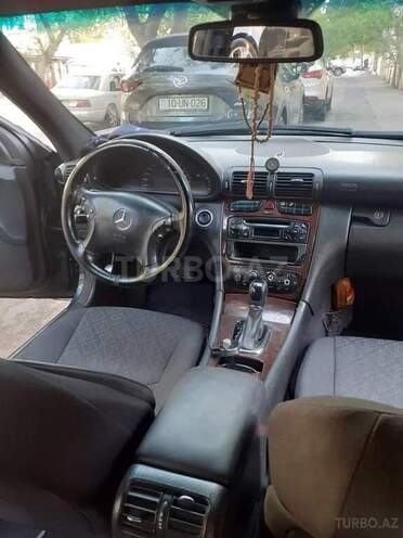 Mercedes C 220 2000, 275,000 km - 2.2 l - Bakı